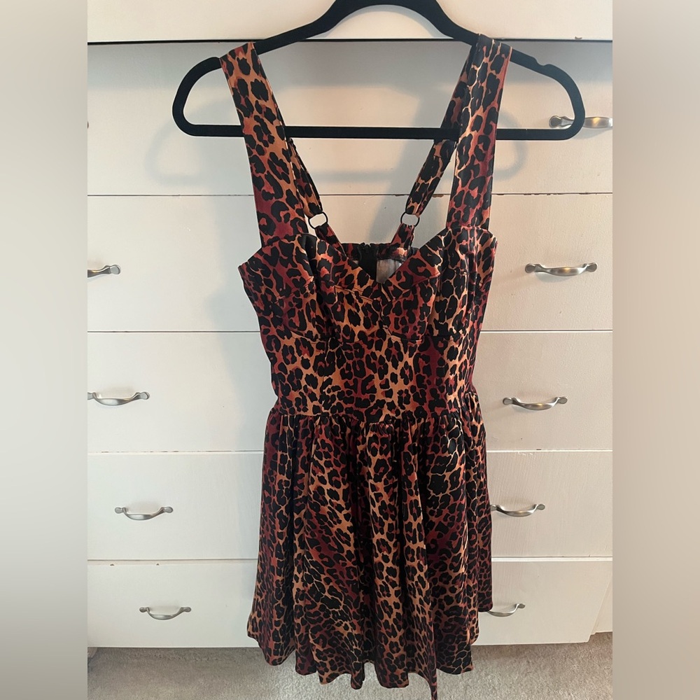 Vera Vintage Swing dress in Leopard Pinup Couture